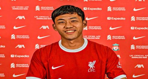 رسميًا.. ليفربول يعلن عن صفقة يابانية